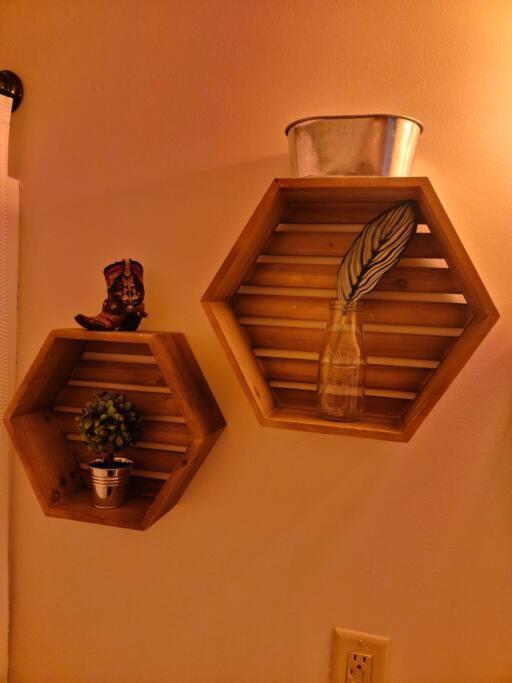 Milk Hand House.. Peaceful 1 Bedroom Cabin 哈蒙德 外观 照片