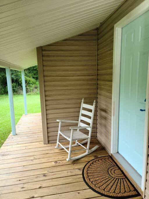 Milk Hand House.. Peaceful 1 Bedroom Cabin 哈蒙德 外观 照片