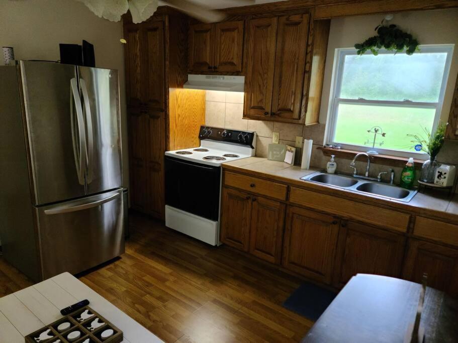 Milk Hand House.. Peaceful 1 Bedroom Cabin 哈蒙德 外观 照片